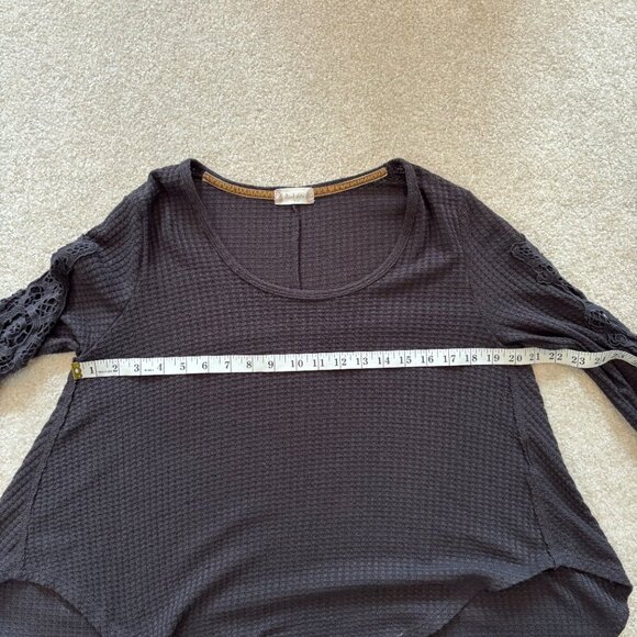 Altar'd State Black Long Sleeve Waffle Knit Flowy top with Crochet Detail Size S - Picture 5 of 9